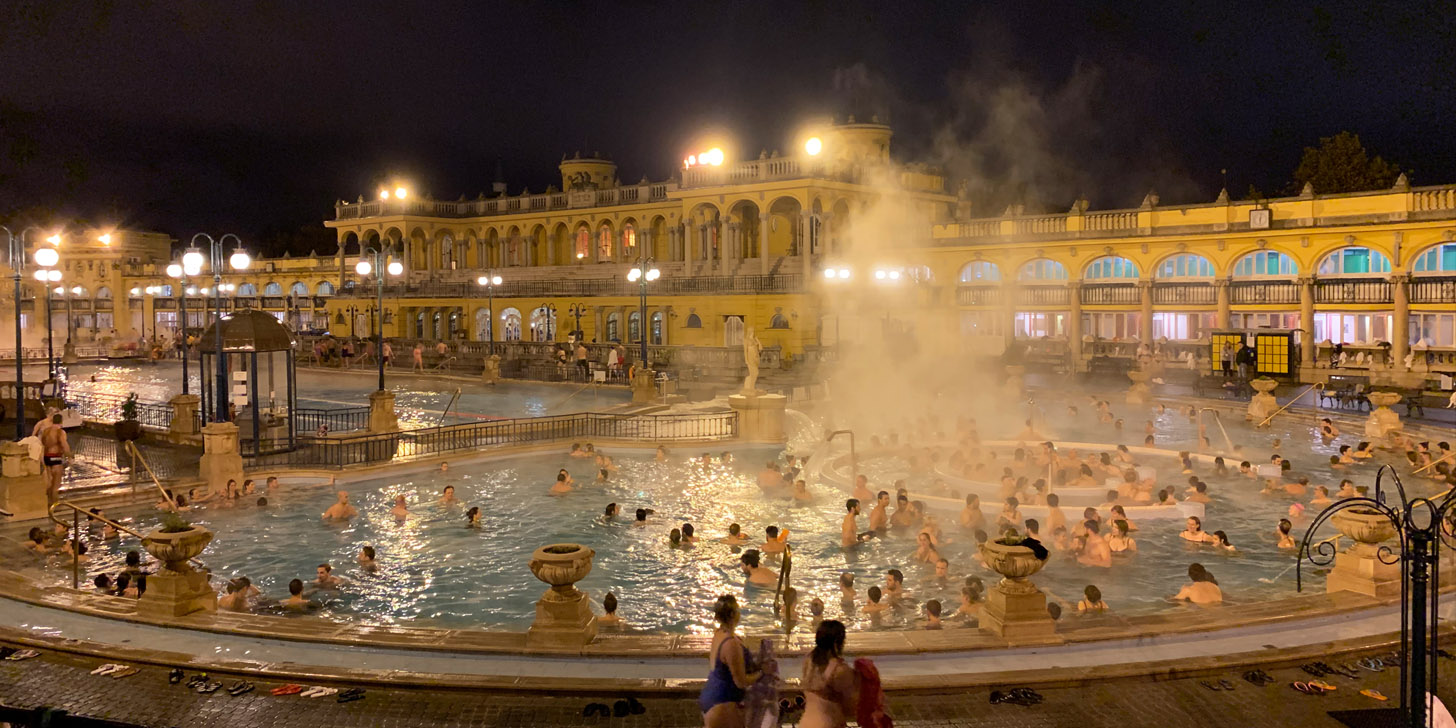 An Afternoon at the Szechenyi Thermal Baths – the best Thermal Bath in Budapest?